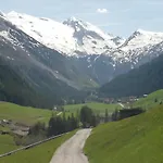 Oda ve Kahvaltı Loeberbauer
