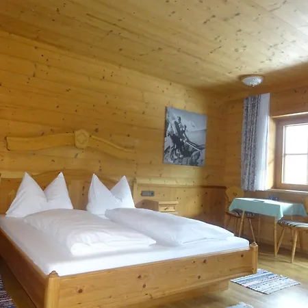 Loeberbauer Bed & Breakfast 3*